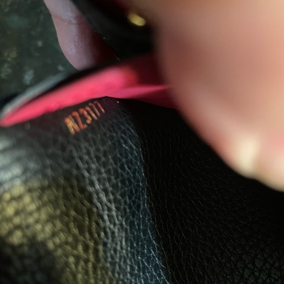 Louie Vuitton LV large dark blue wallet. 100% Authentic - Picture 6 of 9